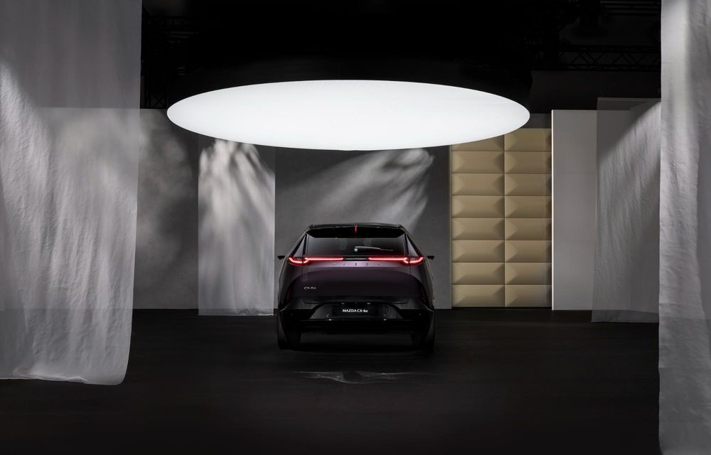 Noua Mazda CX-6e: SUV electric cu autonomie de 484 kilometri - Poza 102