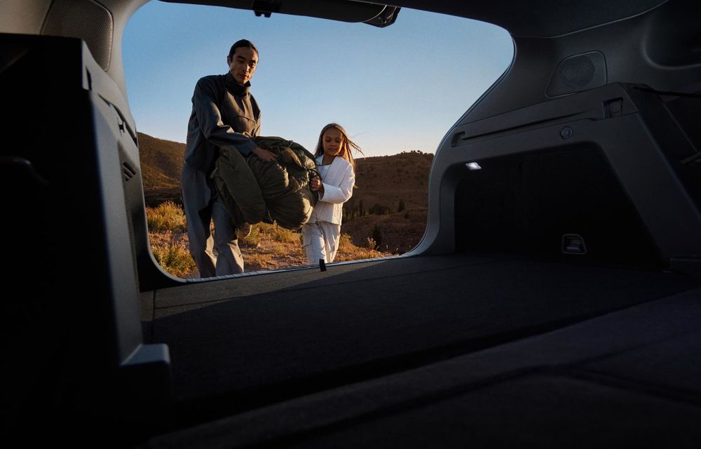 Noua Mazda CX-6e: SUV electric cu autonomie de 484 kilometri - Poza 111