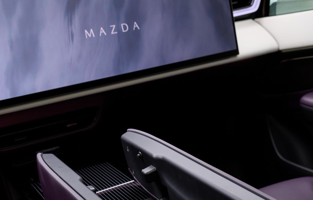 Noua Mazda CX-6e: SUV electric cu autonomie de 484 kilometri - Poza 71