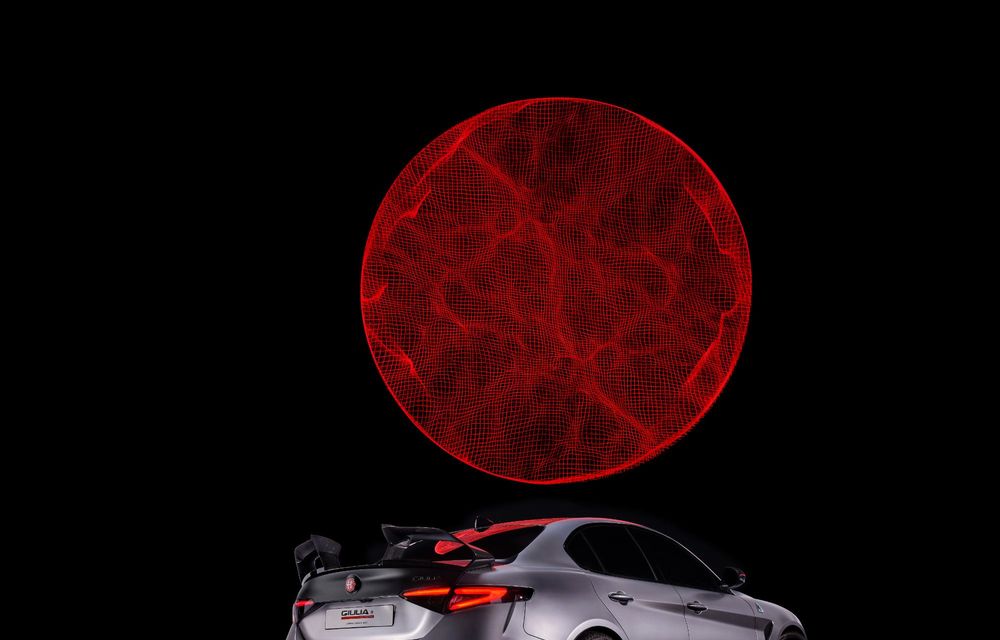 Noua Alfa Romeo Giulia Quadrifoglio Luna Rossa: ediție limitată la 10 exemplare - Poza 4