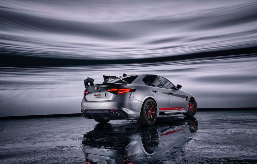 Noua Alfa Romeo Giulia Quadrifoglio Luna Rossa: ediție limitată la 10 exemplare - Poza 5