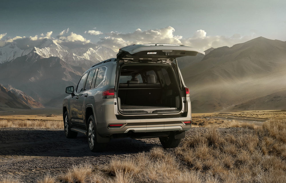 Versiune nouă pentru Toyota Land Cruiser: V6 twin-turbo, hibrid, cu 457 CP - Poza 6
