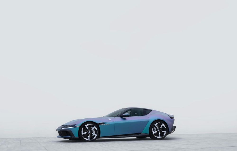 Ferrari 12Cilindri Tailor Made: exemplar unicat creat în colaborare cu 4 artiști coreeni - Poza 1