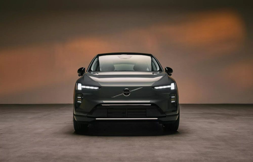 Volvo prezintă noul EX60, pur electric: până la 680 CP și 810 km autonomie - Poza 4