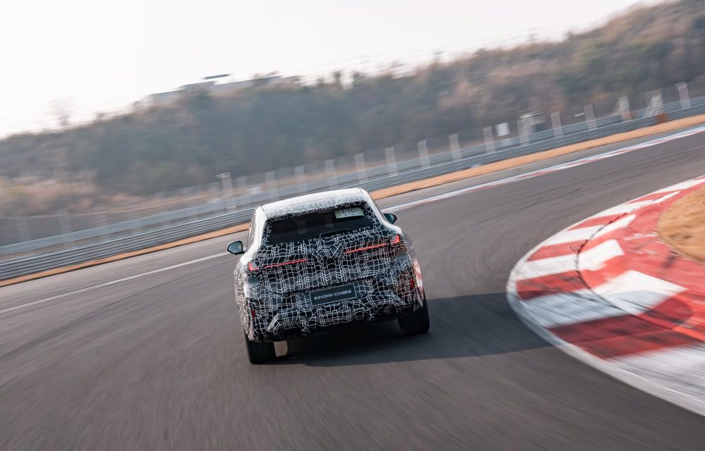 BMW: primele imagini cu noua variantă alungită a lui iX3, pentru piața din China - Poza 25 BMW: primele imagini cu noua variantă alungită a lui iX3, pentru piața din China - Poza 25