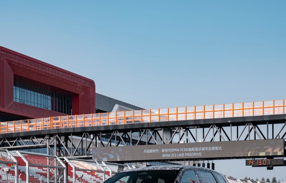 BMW: primele imagini cu noua variantă alungită a lui iX3, pentru piața din China - Poza 49 BMW: primele imagini cu noua variantă alungită a lui iX3, pentru piața din China - Poza 49