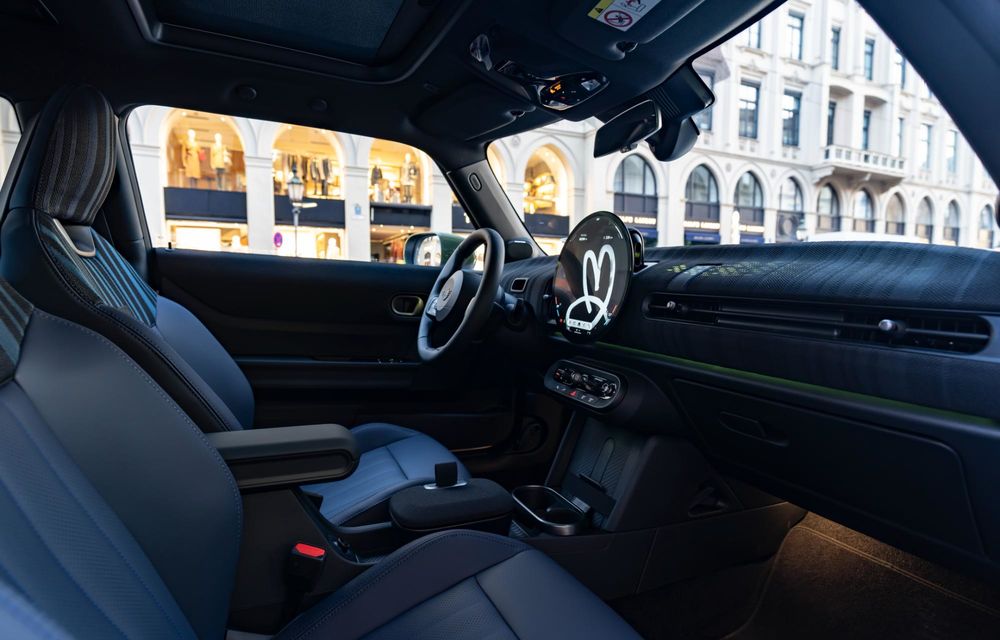 Ediție specială Paul Smith pentru întreaga familie Mini Cooper. Disponibilă și în România - Poza 15