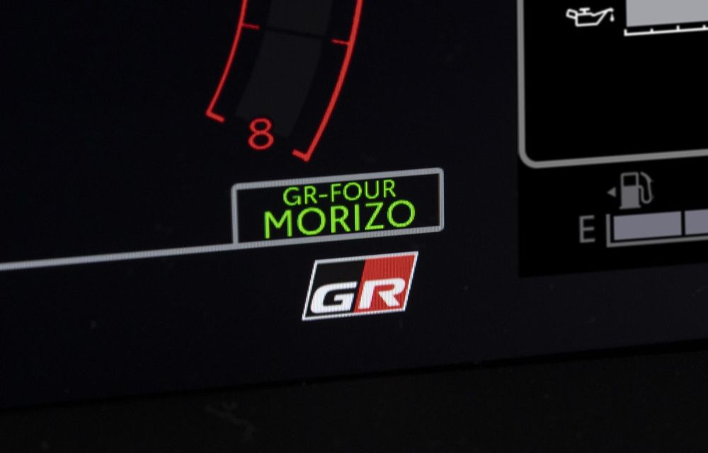 Încă o ediție specială pentru Toyota GR Yaris: marchează cele 9 titluri ale lui Sebastien Ogier în WRC - Poza 10