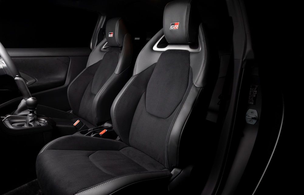 Încă o ediție specială pentru Toyota GR Yaris: marchează cele 9 titluri ale lui Sebastien Ogier în WRC - Poza 13