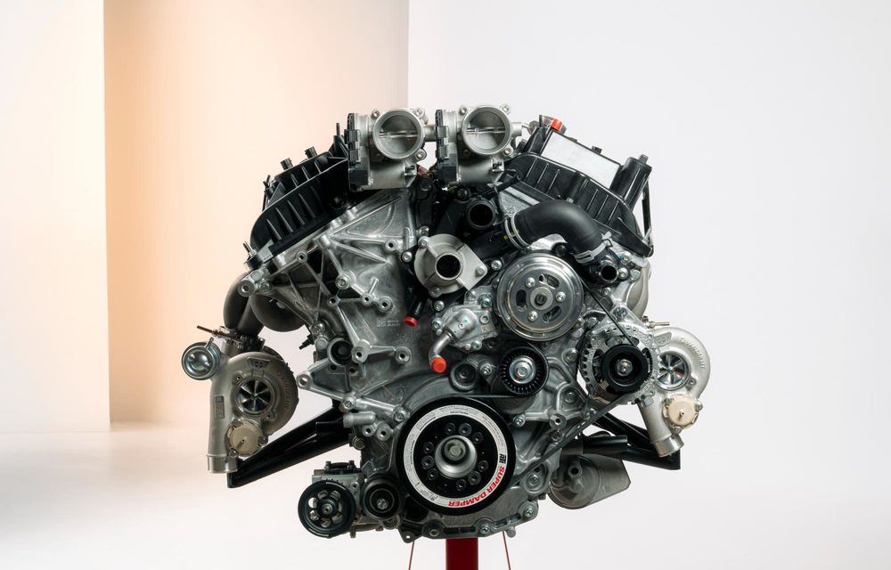 Cel mai pur supercar vine din Olanda: V6 cu 600 CP și transmisie manuală - Poza 19