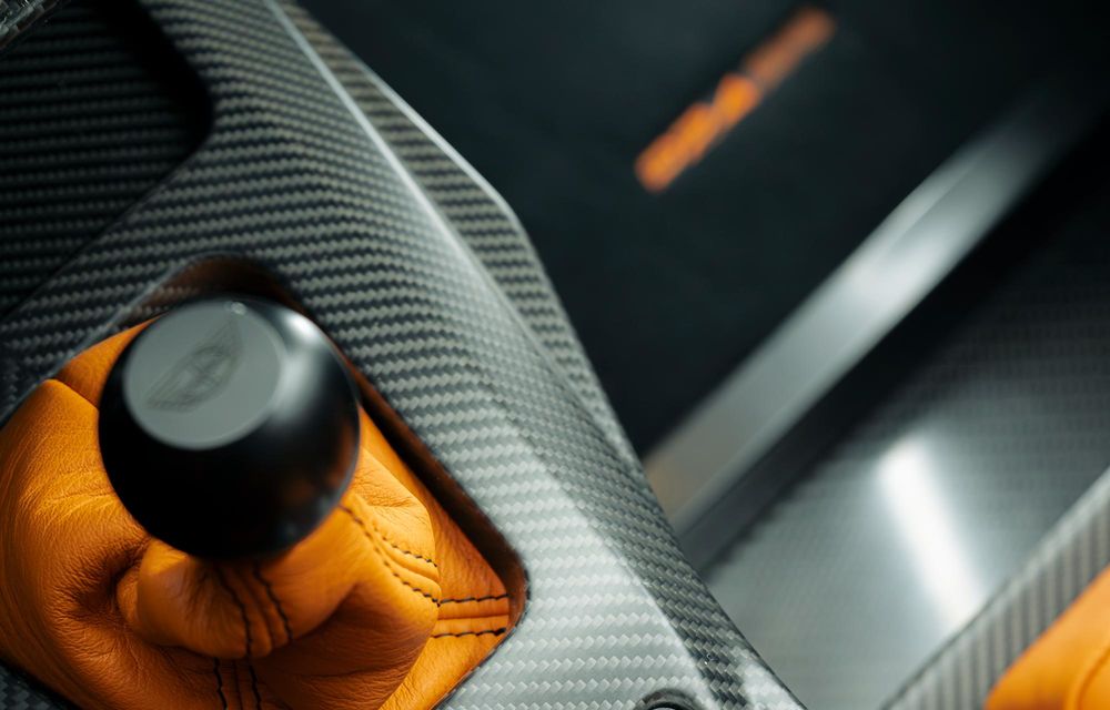 Cel mai pur supercar vine din Olanda: V6 cu 600 CP și transmisie manuală - Poza 17