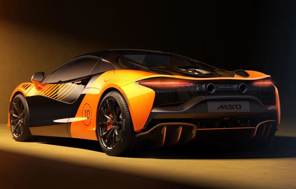 McLaren sărbătorește titlul din Formula 1 cu o ediție limitată Artura Spider - Poza 2