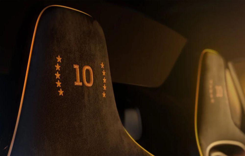 McLaren sărbătorește titlul din Formula 1 cu o ediție limitată Artura Spider - Poza 5