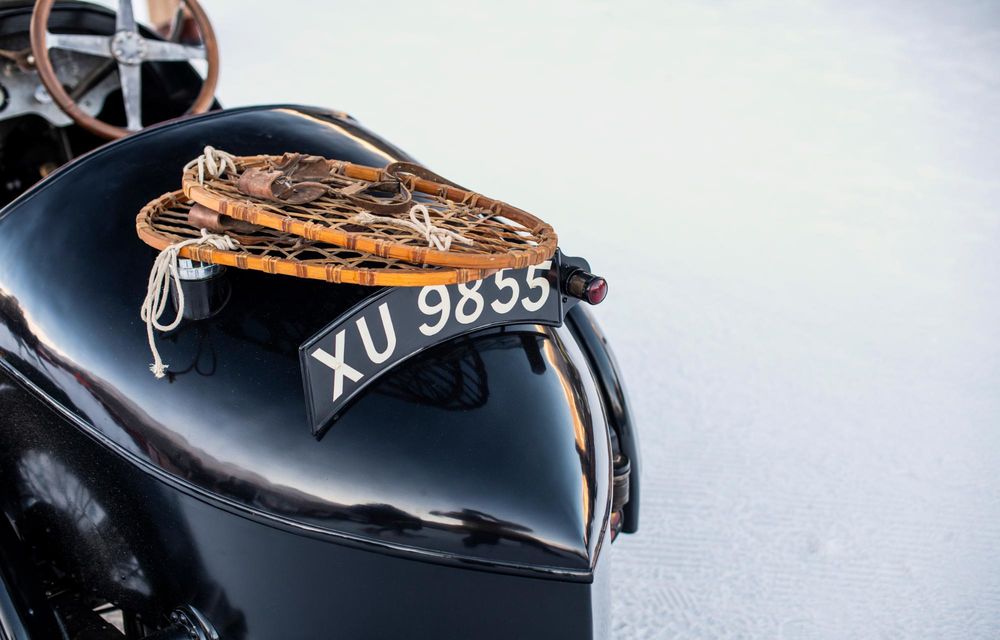 Bugatti a scos modelele sale exotice pe zăpada din Elveția - Poza 13