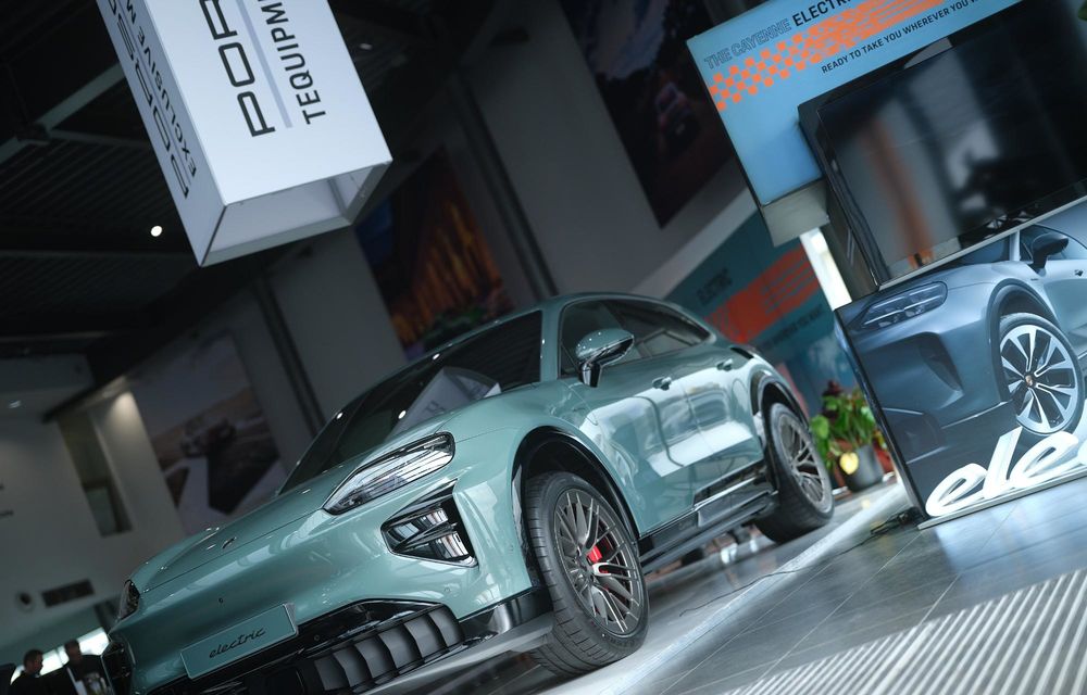 Noul Porsche Cayenne Electric a fost expus la București: start de la 108.000 euro - Poza 3
