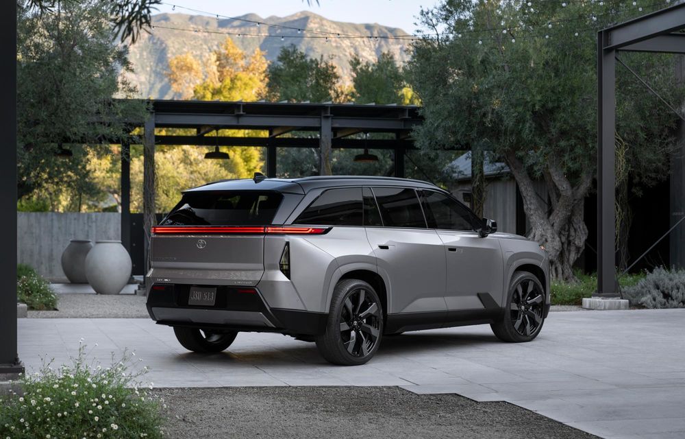 Noua Toyota Highlander, prima generație electrică a SUV-ului - Poza 9