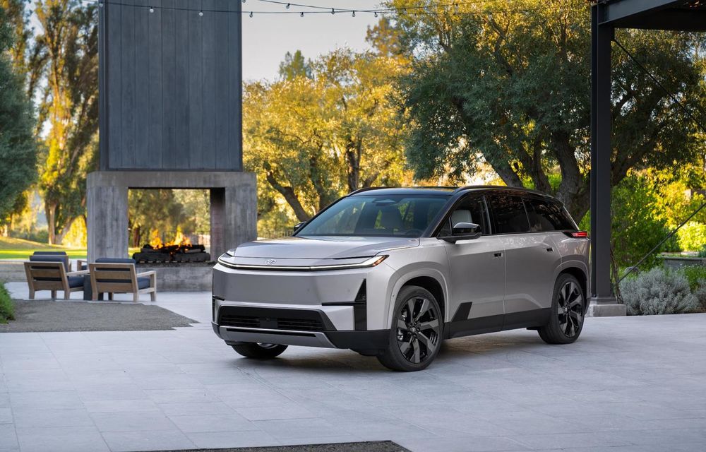 Noua Toyota Highlander, prima generație electrică a SUV-ului - Poza 1