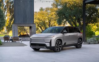 Noua Toyota Highlander, prima generație electrică a SUV-ului