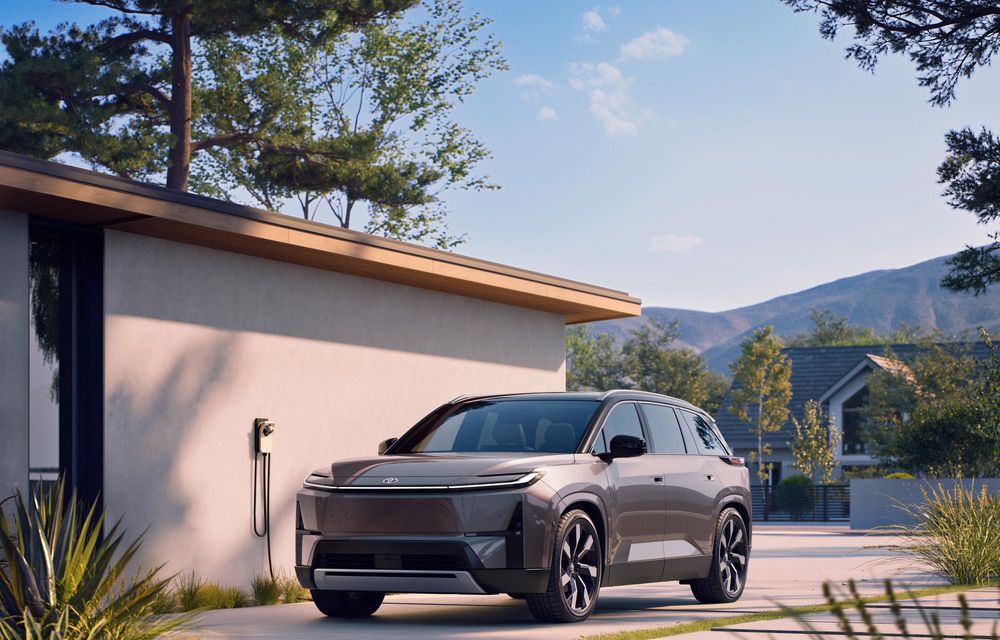 Noua Toyota Highlander, prima generație electrică a SUV-ului - Poza 6