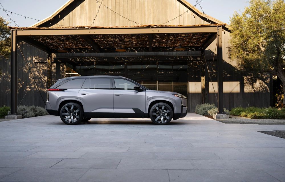 Noua Toyota Highlander, prima generație electrică a SUV-ului - Poza 7