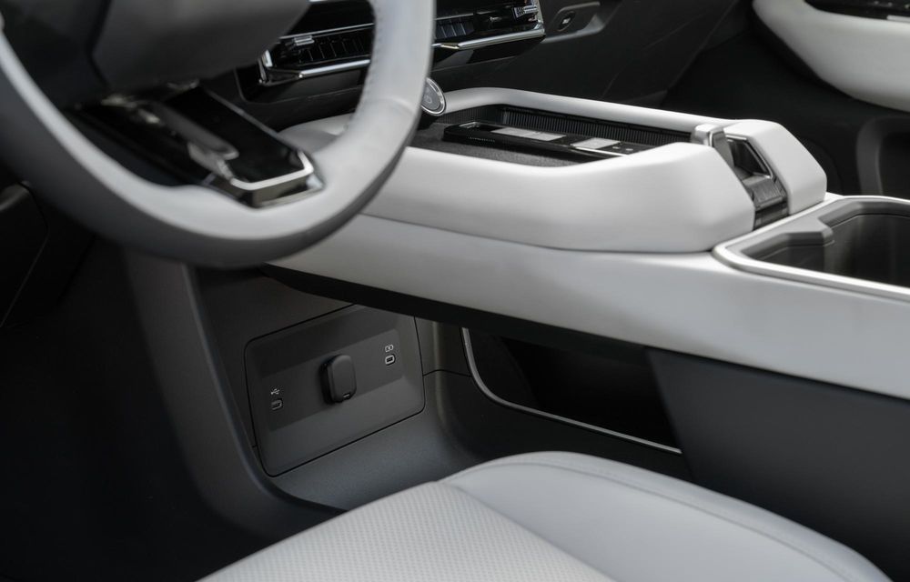 Noua Toyota Highlander, prima generație electrică a SUV-ului - Poza 27