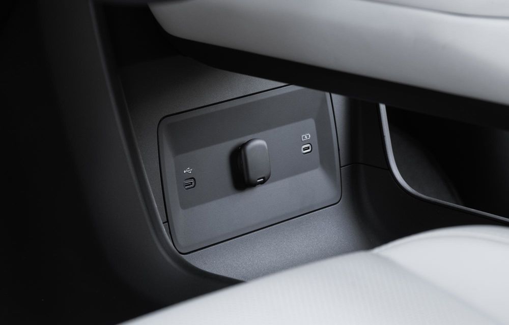 Noua Toyota Highlander, prima generație electrică a SUV-ului - Poza 31