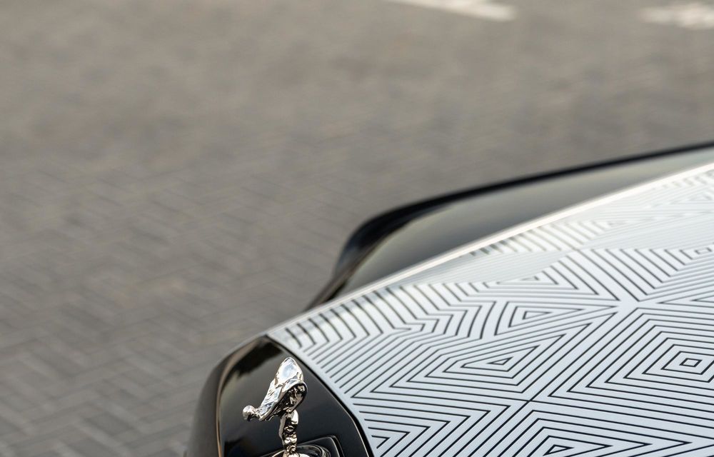 Exemplar unicat Rolls-Royce Phantom: în premieră, capotă gravată cu laser - Poza 6
