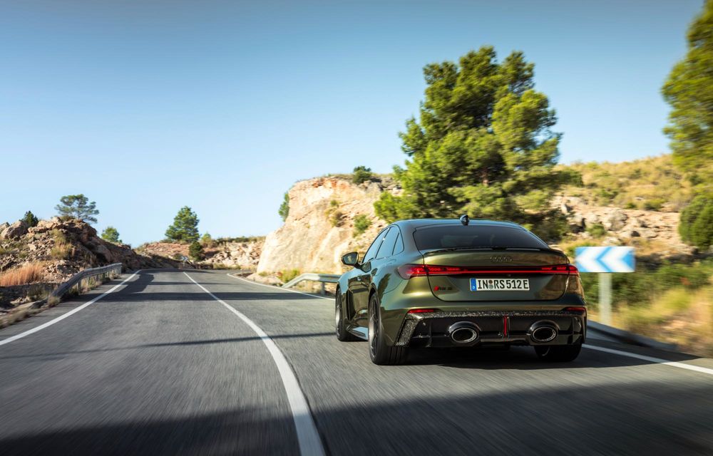 OFICIAL: Noul Audi RS 5 debutează cu sistem de propulsie PHEV și 639 CP - Poza 36