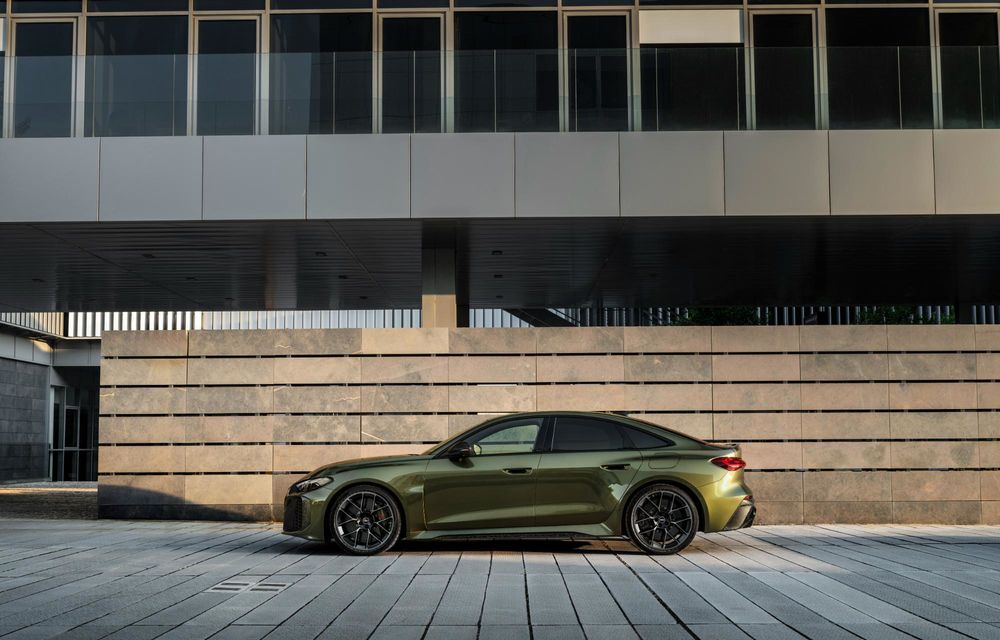 OFICIAL: Noul Audi RS 5 debutează cu sistem de propulsie PHEV și 639 CP - Poza 65