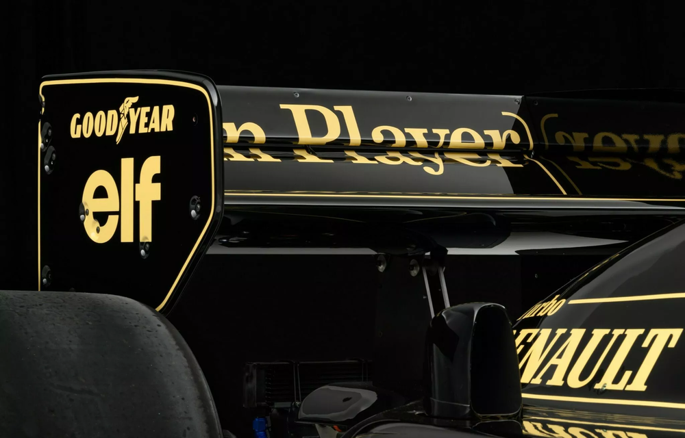 Un monopost Lotus, pilotat de legendarul Ayrton Senna, se vinde la licitație - Poza 7