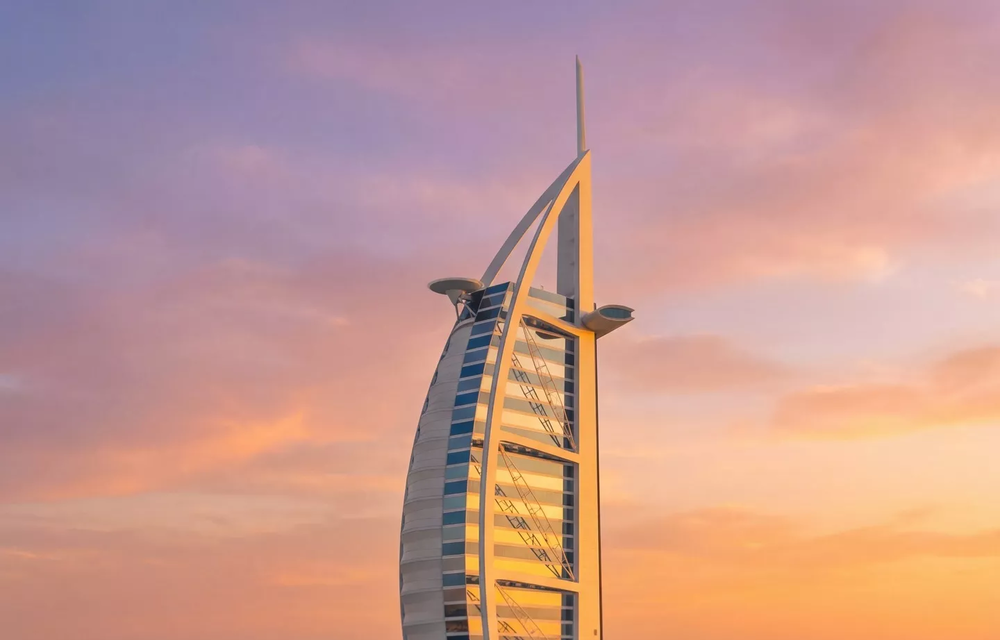 În flota poliției din Dubai a intrat un nou hypercar: Lamborghini Revuelto modificat de Mansory - Poza 4