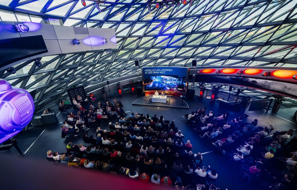 BMW Welt: de la o simplă idee la 2.2 milioane de vizitatori anual - Poza 7