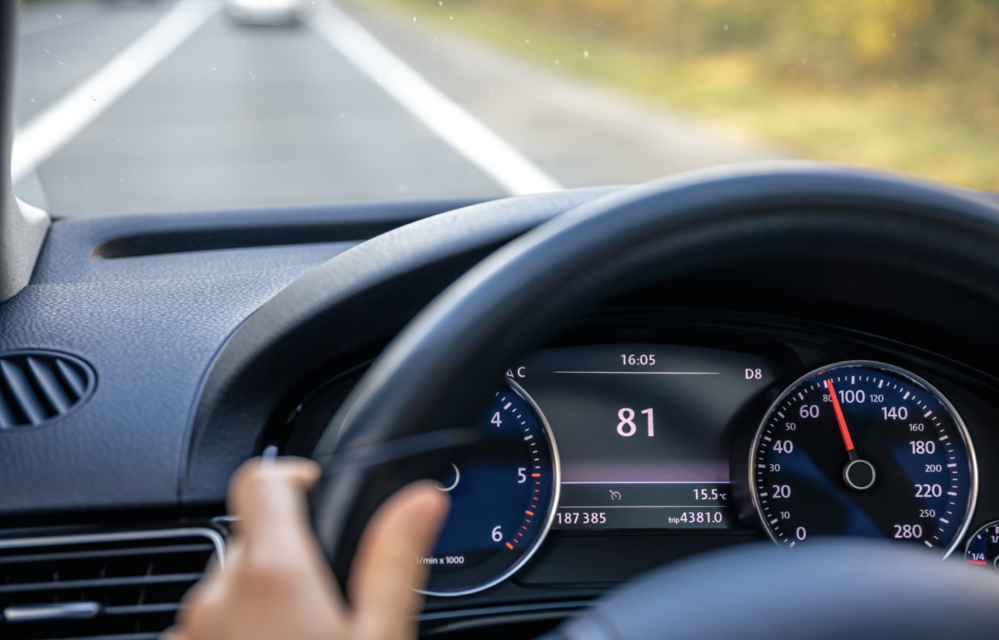 STUDIU: Mașinile second-hand care au, cel mai frecvent, kilometrajul dat înapoi - Poza 1 STUDIU: Mașinile second-hand care au, cel mai frecvent, kilometrajul dat înapoi - Poza 1