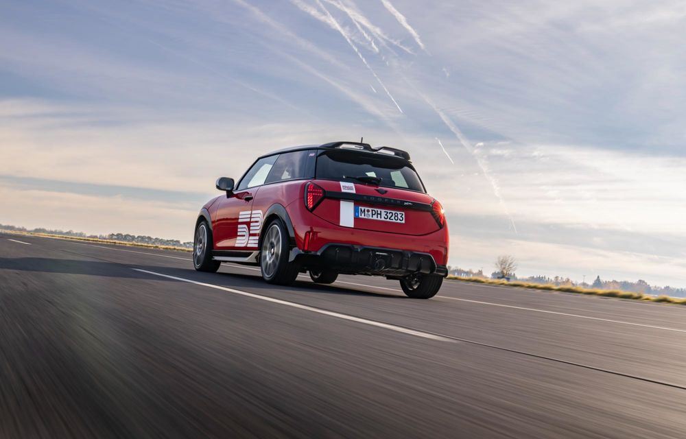 Noul Mini 1965 Victory Edition: marchează succesul mărcii din Raliul Monte Carlo - Poza 7
