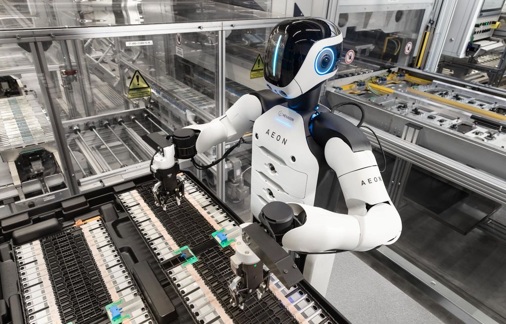 Premieră pentru BMW: roboți umanoizi pe liniile de asamblare ale uzinei din Leipzig - Poza 5