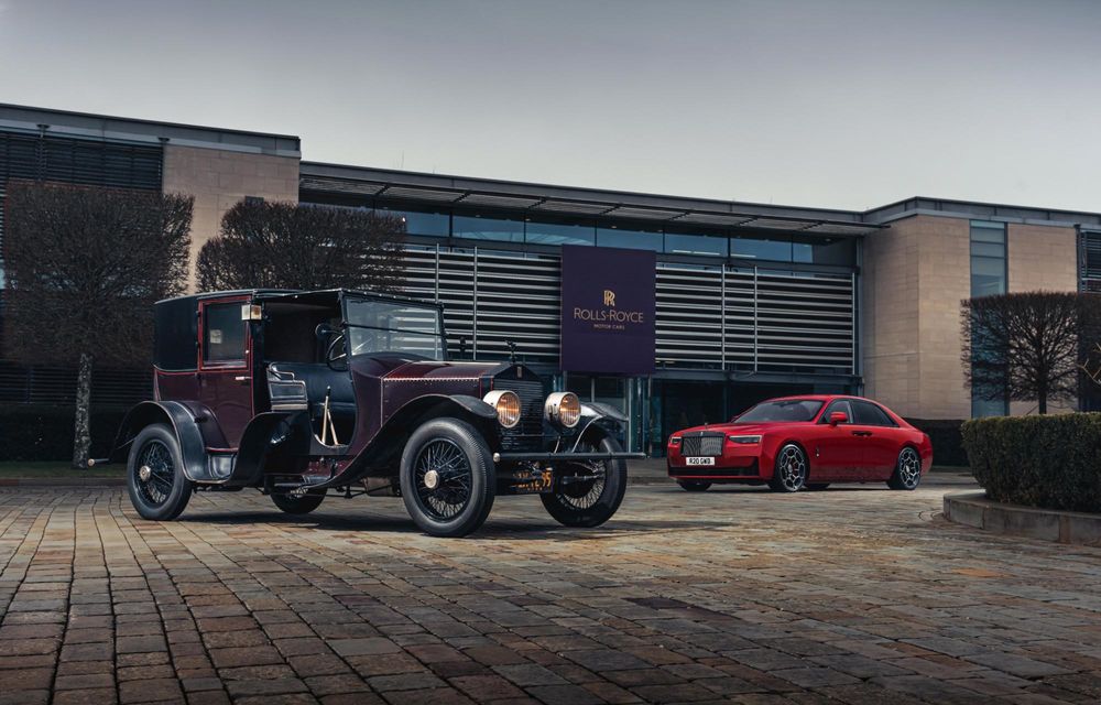 Rolls-Royce sărbătorește 10 ani de Black Badge - Poza 4