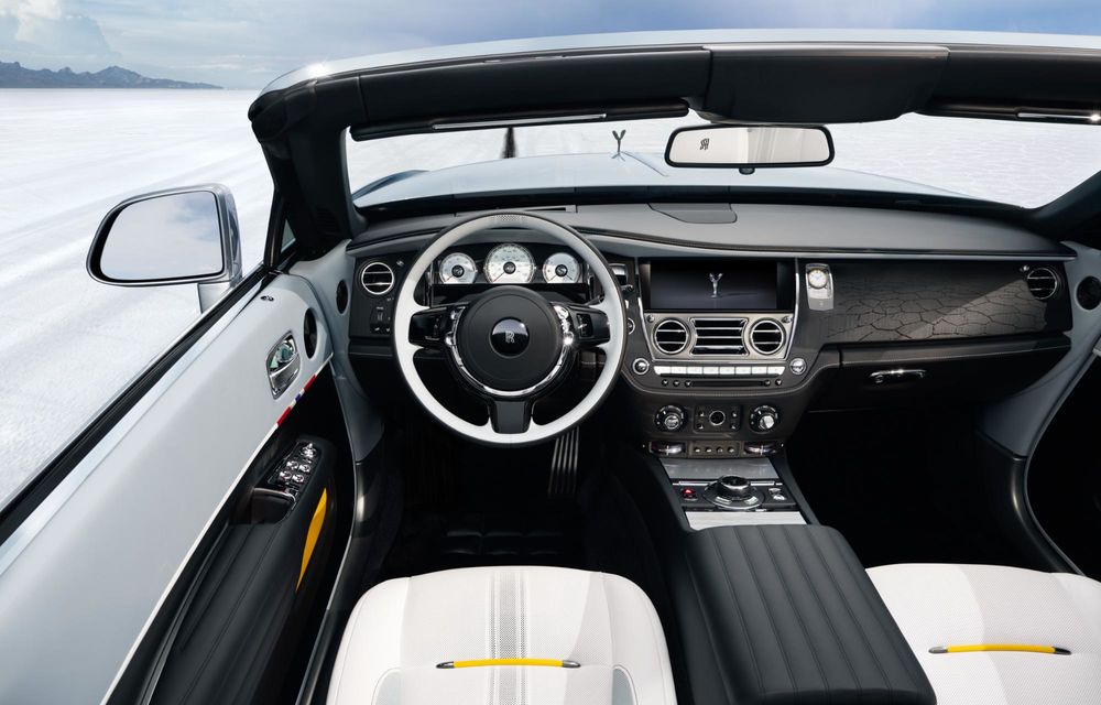 Rolls-Royce sărbătorește 10 ani de Black Badge - Poza 10