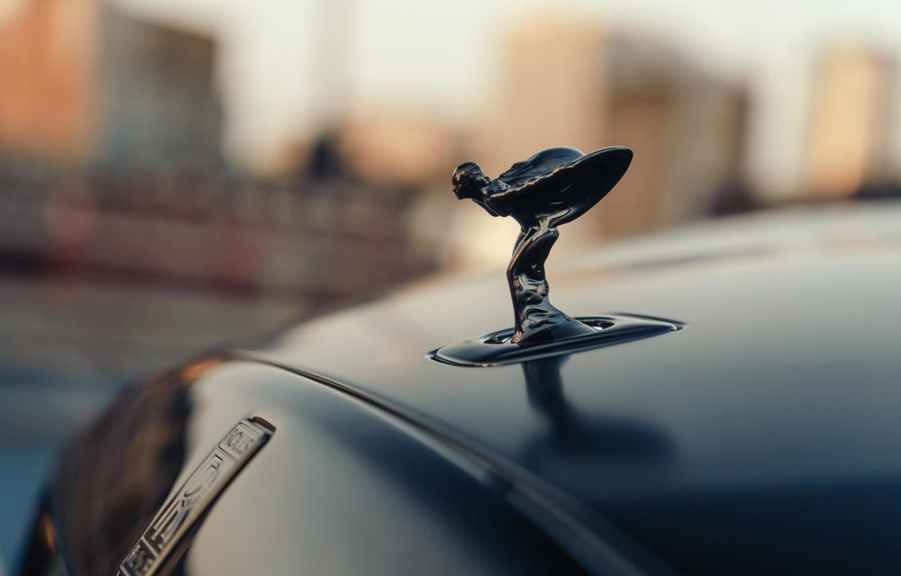 Rolls-Royce sărbătorește 10 ani de Black Badge - Poza 25