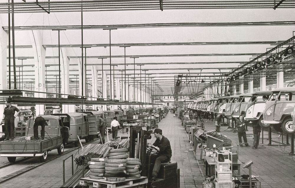 Uzina Volkswagen din Hanovra împlinește 70 de ani - Poza 4