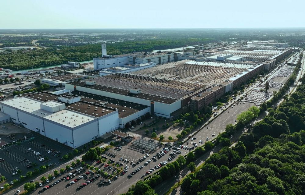 Uzina Volkswagen din Hanovra împlinește 70 de ani - Poza 1