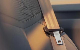 Volvo lansează noua centură de siguranță multi-adaptivă