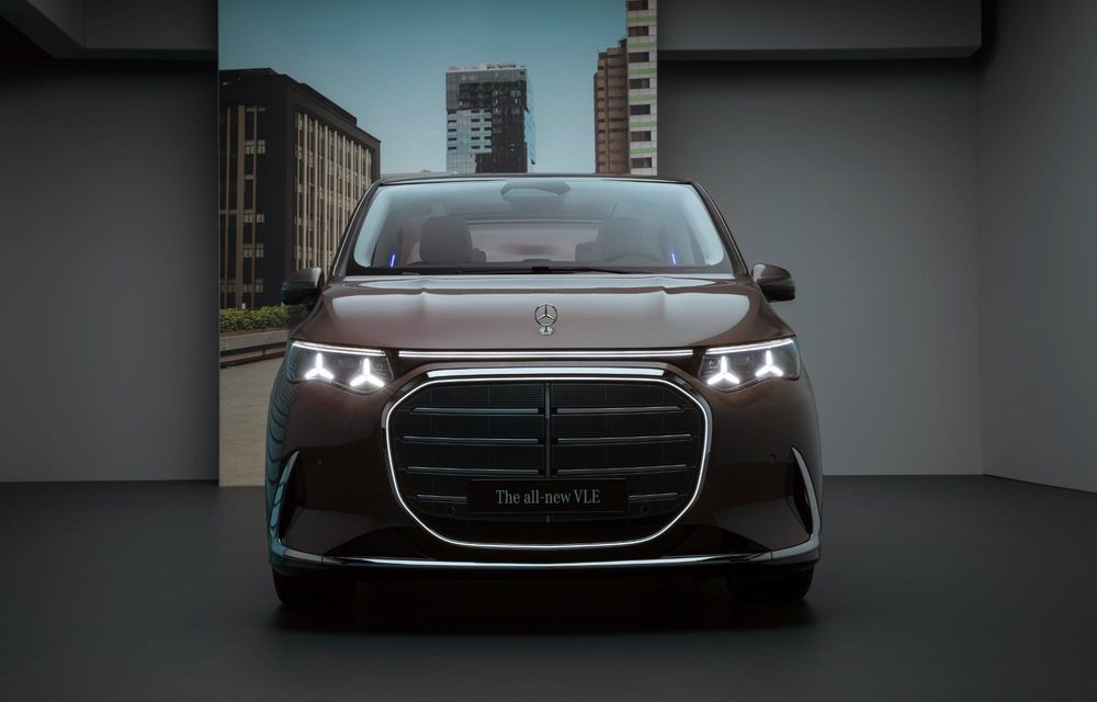 Noul Mercedes-Benz VLE, succesorul electric al Clasei V - Poza 21