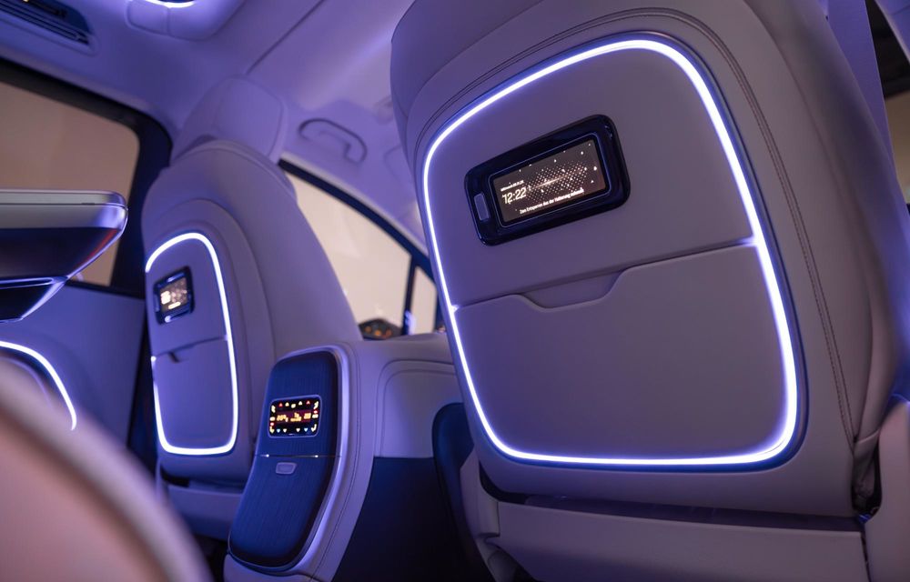 Noul Mercedes-Benz VLE, succesorul electric al Clasei V - Poza 56