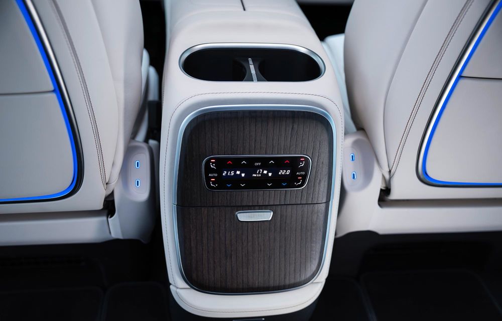 Noul Mercedes-Benz VLE, succesorul electric al Clasei V - Poza 71