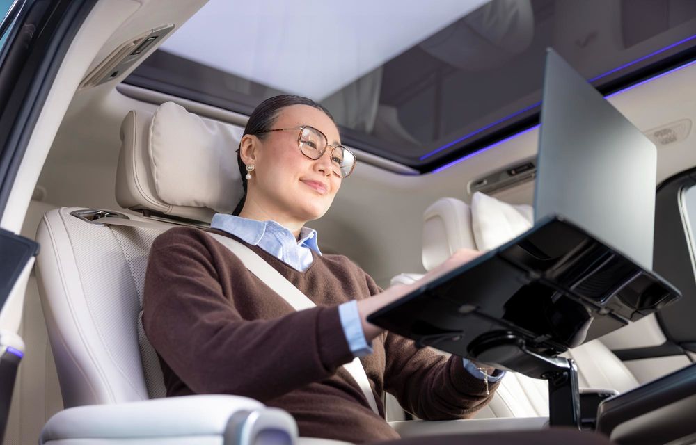 Noul Mercedes-Benz VLE, succesorul electric al Clasei V - Poza 76