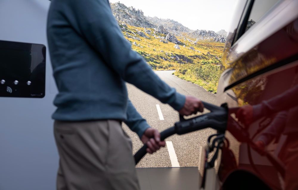 Noul Mercedes-Benz VLE, succesorul electric al Clasei V - Poza 116