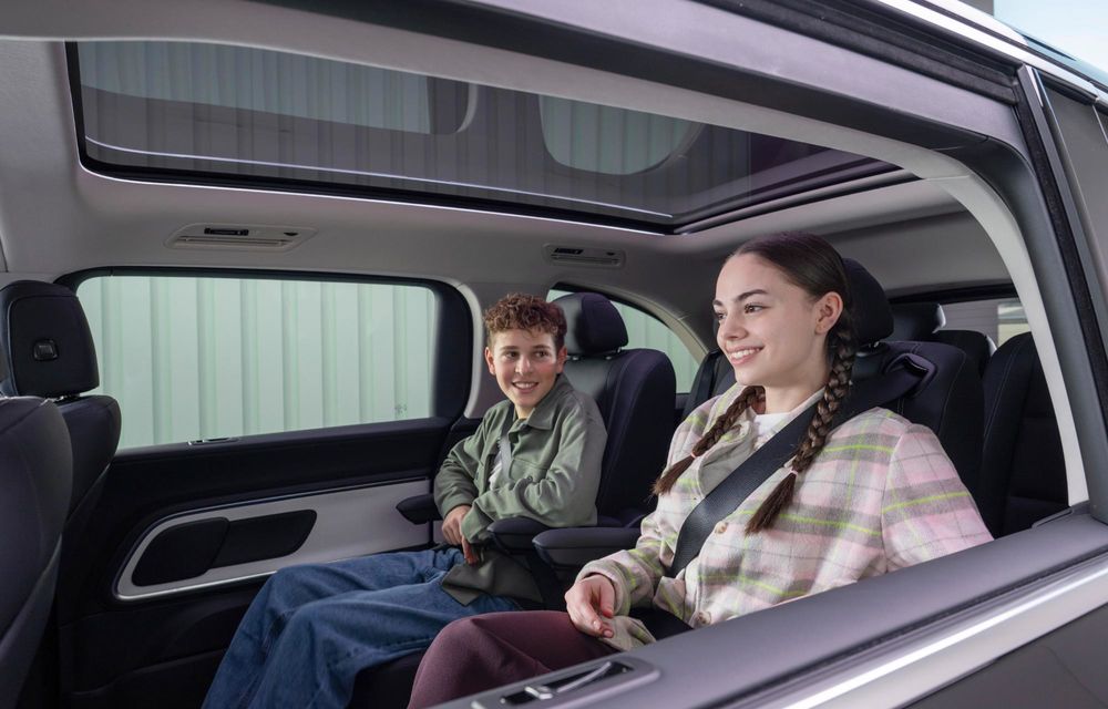 Noul Mercedes-Benz VLE, succesorul electric al Clasei V - Poza 126