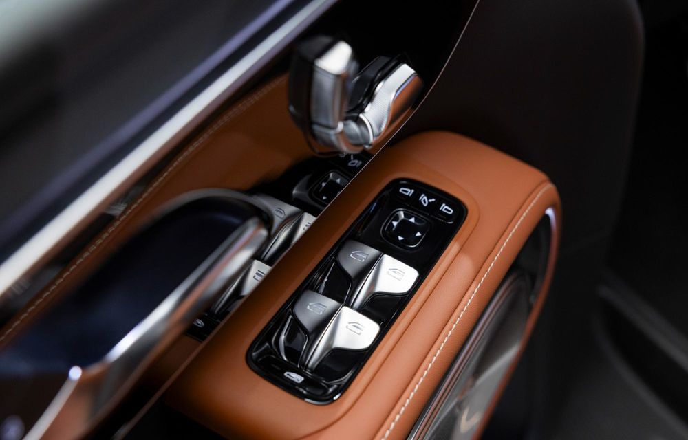 Noul Mercedes-Benz VLE, succesorul electric al Clasei V - Poza 157