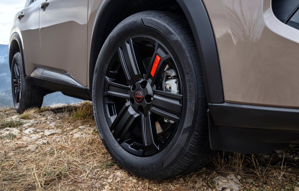 Noul Nissan X-Trail facelift: parte frontală restilizată și sistem multimedia cu Google integrat - Poza 24