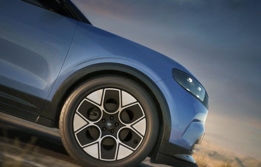 Noua ediție specială Ford Capri Collection: vopsea specială, inspirată de vechiul model - Poza 4